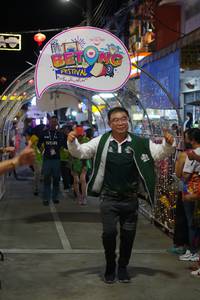 BIB: 
                            <button type="button" onclick="openModal(21830772)" class="btn btn-primary btn-sm float-right btn-popup" data-toggle="modal" data-target=".modal-high-quality">
                        <i class="fas fa-shopping-cart"></i> Add to Cart
                    </button>
                                            <button type="button" onclick="isThisMe(21830772, true)" class="btn btn-success btn-sm float-right btn-popup btn-isme hidden" data-toggle="tooltip" data-placement="bottom" title="นี่คือรูปของคุณใช่ไหม คลิกที่นี่เพื่อเอาเข้าอัลบั้ม">
                        <i class="fas fa-plus"></i> Add to album
                    </button>
                    <button type="button" onclick="isThisMe(21830772, false)" class="btn btn-warning btn-sm float-right btn-popup btn-isnotme hidden">
                        <i class="fas fa-ban"></i> Remove from album
                    </button>